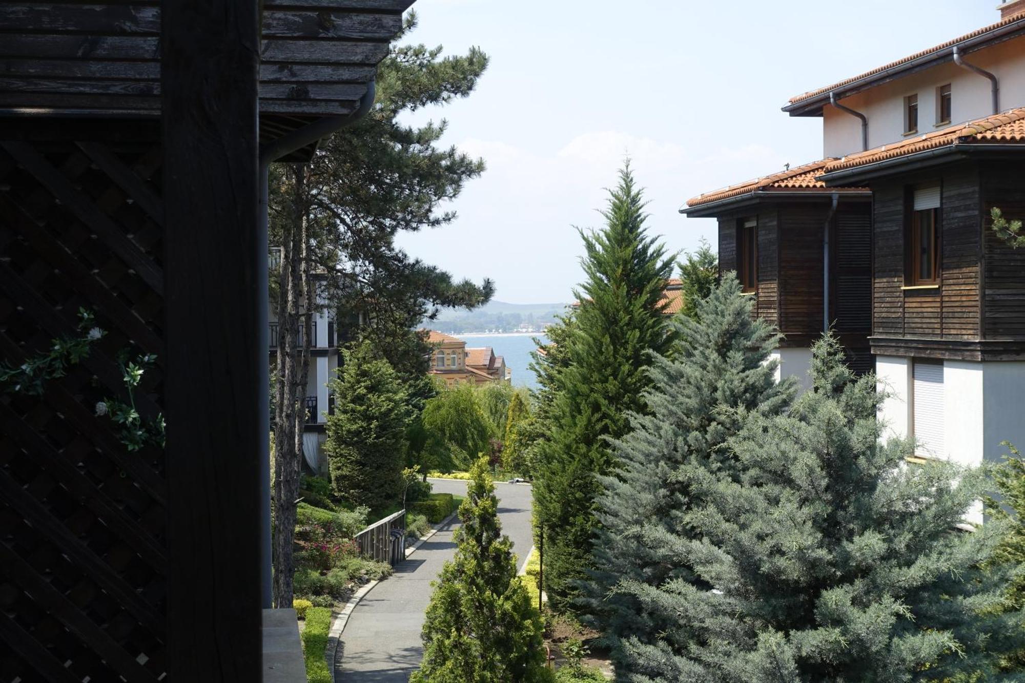 Private Holiday Flat By Seaside - Santa Marina- Созополь Экстерьер фото
